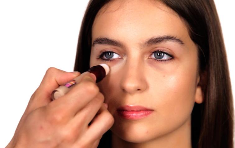 Como utilizar correctamente el corrector de ojeras 