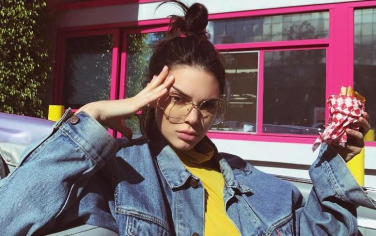 Kendall Jenner revela cómo fue la primera vez que vio a su padre vestido de mujer