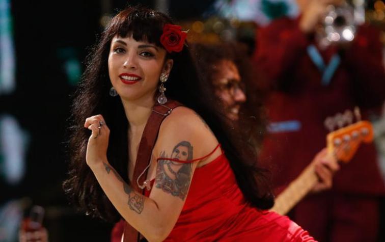 Mon Laferte cantará junto a Metallica en EE.UU.