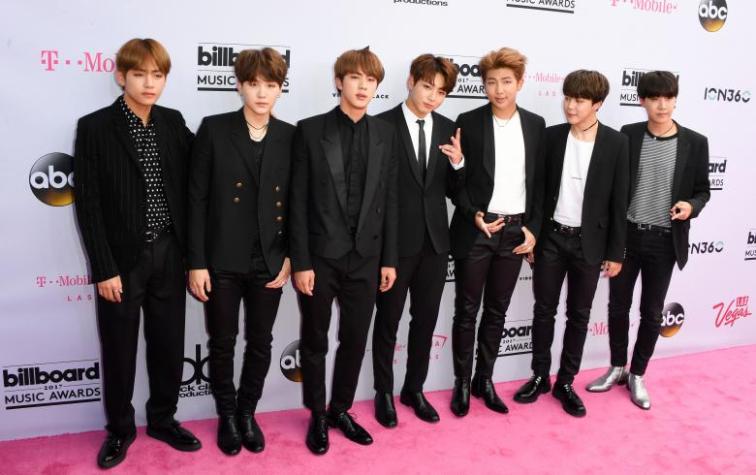 Eligen a los integrantes de BTS como los mejor vestidos de los Billboard 2017