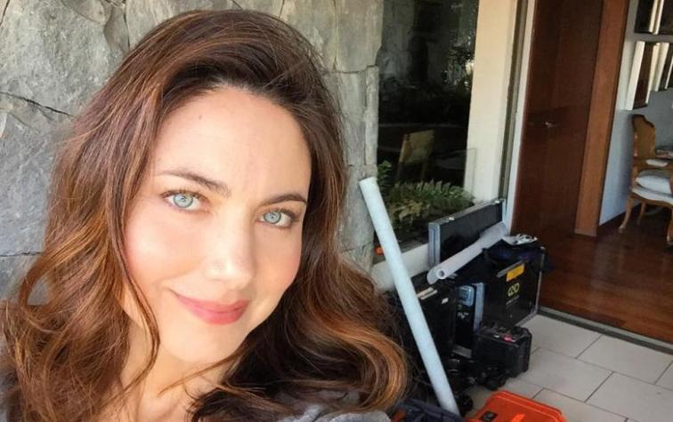 Mónica Godoy saca aplausos con foto en bikini