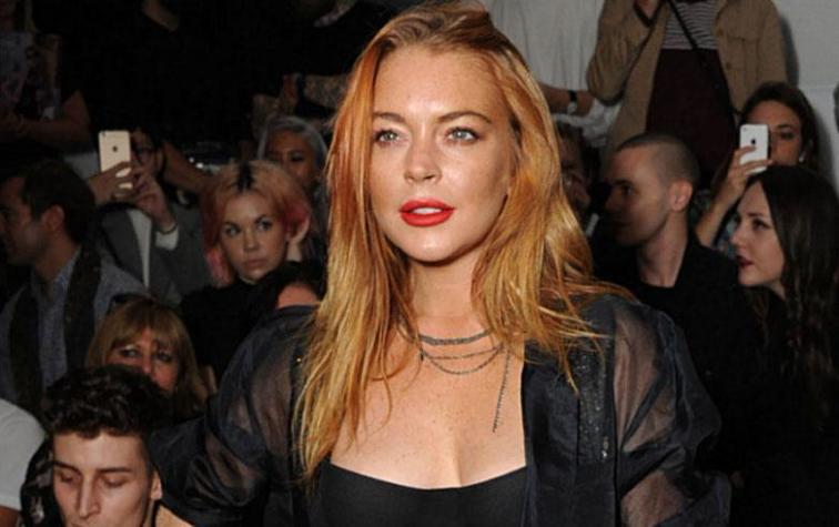 Lindsay Lohan vuelve a desfilar por una alfombra roja ¡y en la de Cannes!