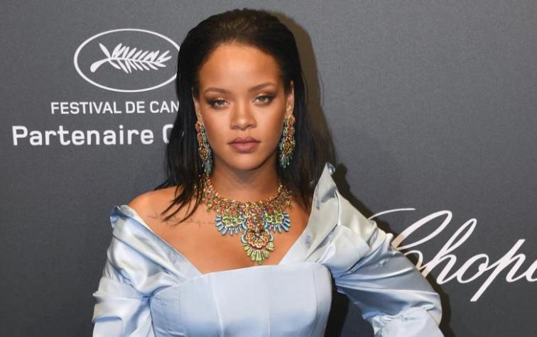 Rihanna respondió a los comentarios sobre su peso con un meme