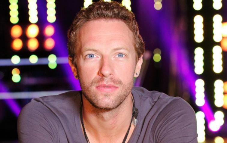 Chris Martin se vuelve viral cantando pegajosa canción de Shakira