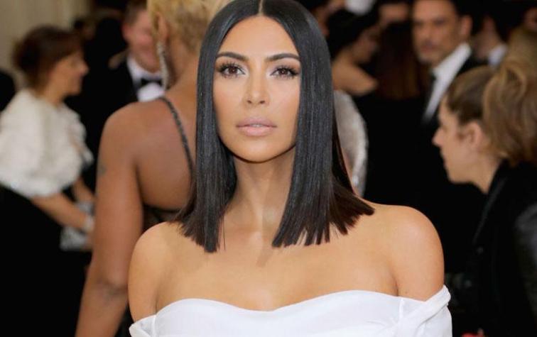 Kim Kardashian es trolleada por cambiar el color de su piel en foto promocional