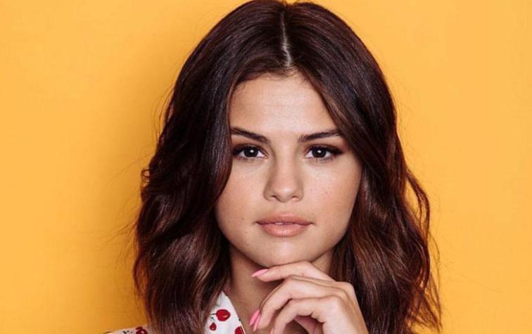 Elegante y casual, los dos looks de Selena Gomez este fin de semana