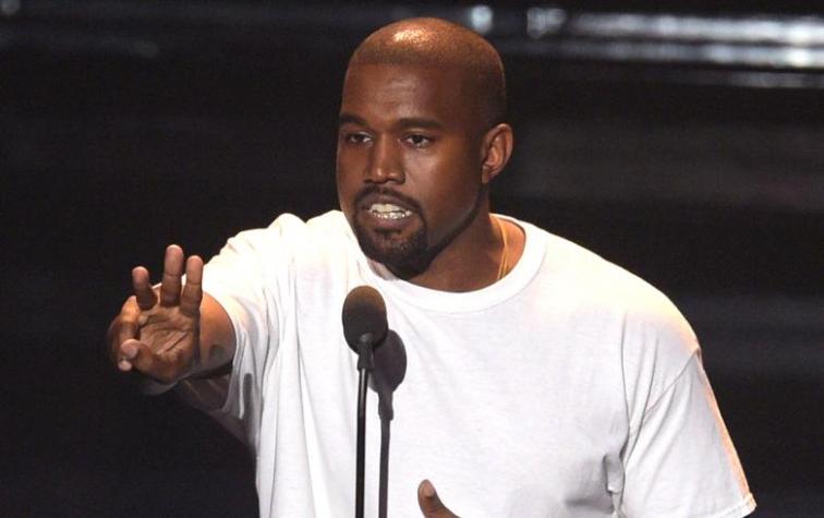 Fan denuncia a Kanye West por "engaño"