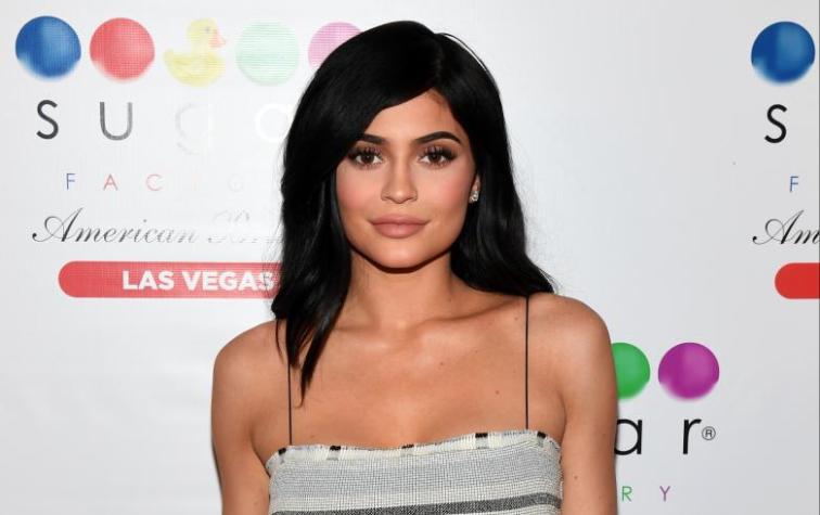 Kylie Jenner se tatuó junto a Travis Scott