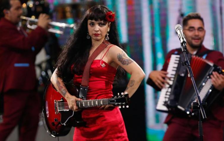 Convocan a una marcha anti Mon  Laferte en México