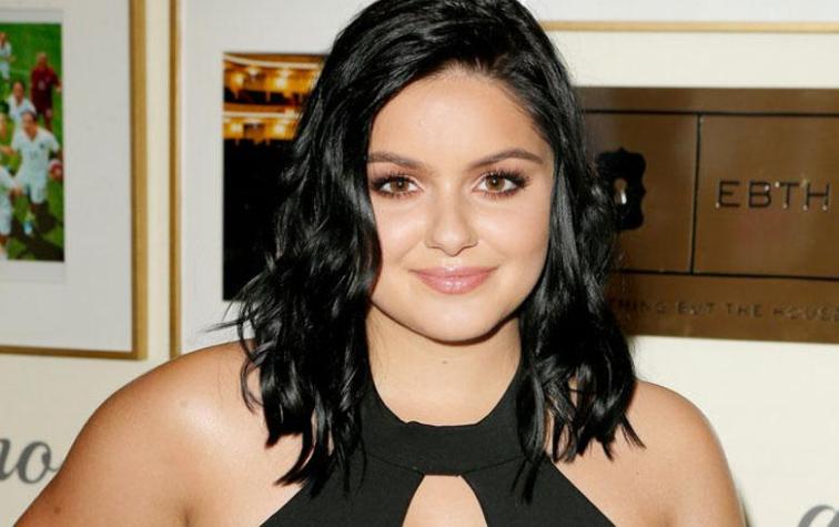 Ariel Winter se tatuó una frase de amor en el trasero