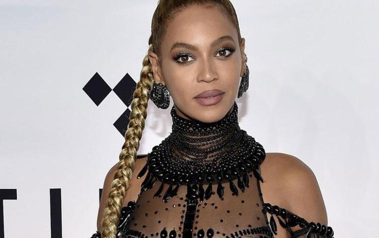 Beyoncé mostró a sus mellizos con diseño de alta costura