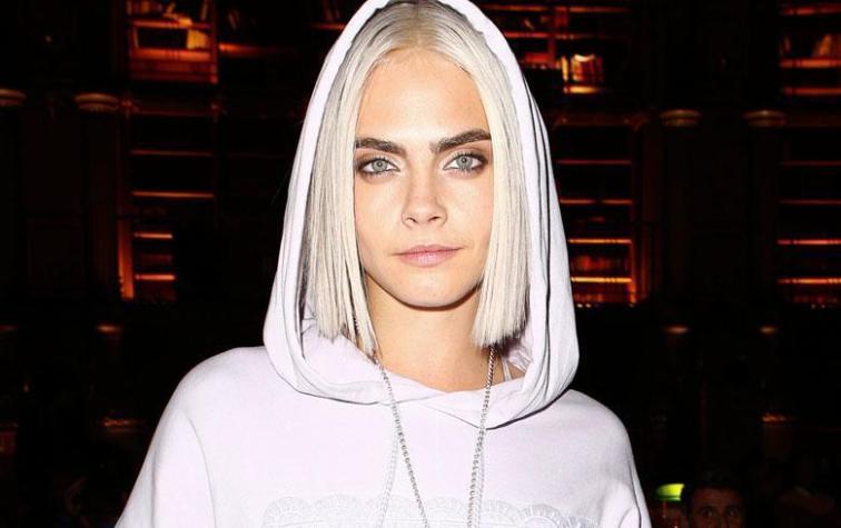 Cara Delevingne exhibe lujosa capa de diamantes en premiere de "Valerian"