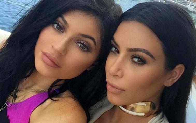 Hermanas de Dubai son idénticas a Kim Kardashian y Kylie Jenner