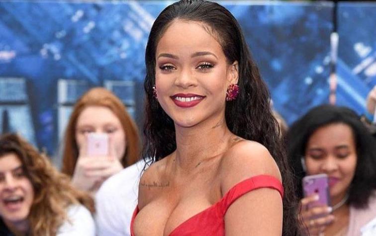 Foto de Rihanna sin retoques se convierte en viral 