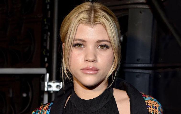 Captan a Sofia Richie en actividad ilegal para su edad