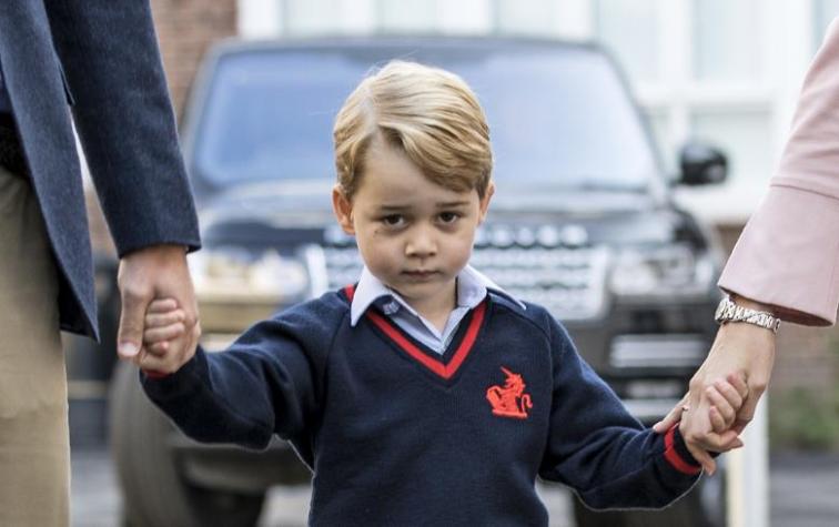 Mujer es arrestada por intentar entrar a la escuela del Príncipe George