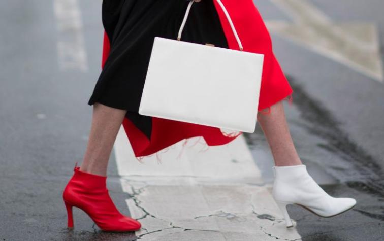 Zapatos distintos: la nueva tendencia que se toma el Street Style