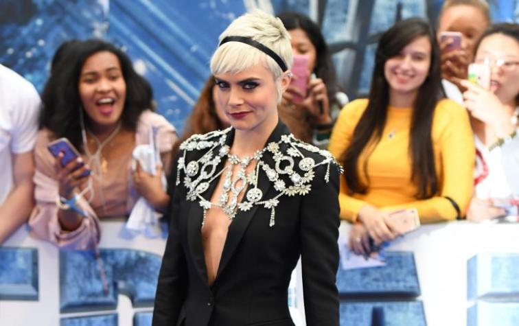 Cara Delevingne estrenó nuevo color de pelo