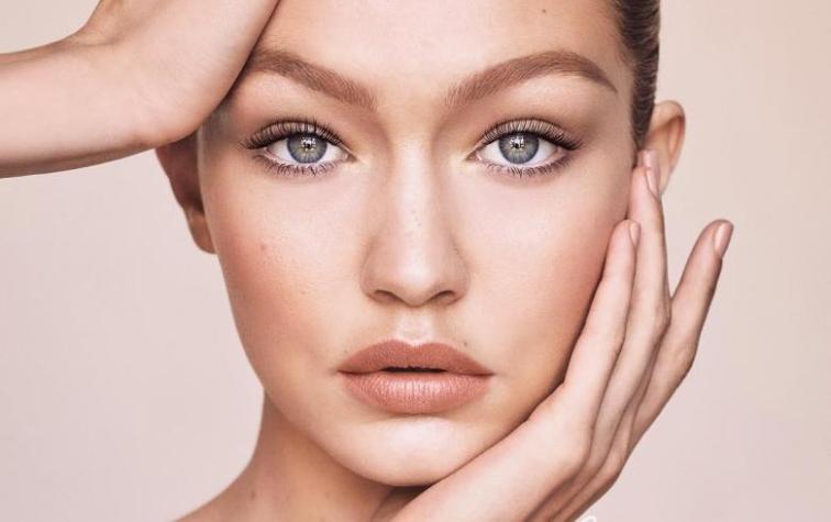 Gigi Hadid lanza paleta de maquillaje junto a reconocida marca y se agota en 90 minutos