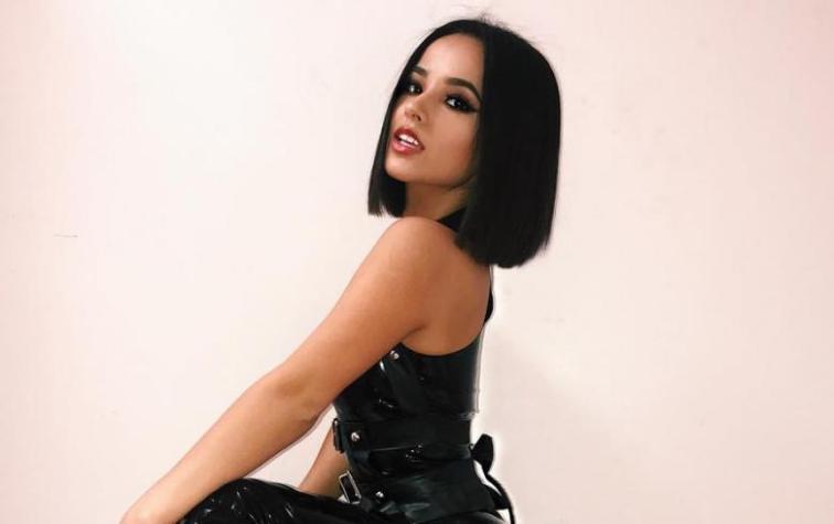 Becky G cambió la letra de “Mayores” en vivo