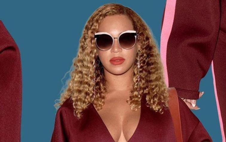 Beyoncé modela cintura, abdomen y caderas con el mismo corsé