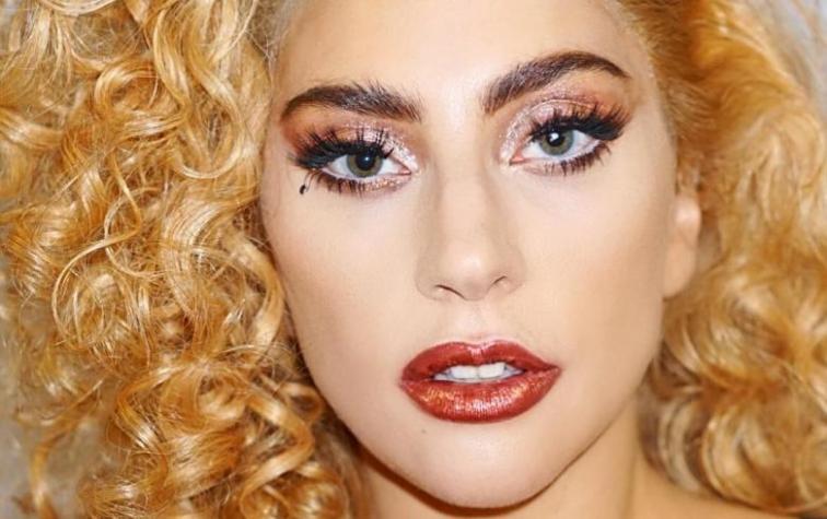 Novio de Lady Gaga le declara su amor con importante tatuaje
