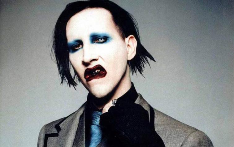 Marilyn Manson se enfureció con fanático que le preguntó por el "mito de las costillas"