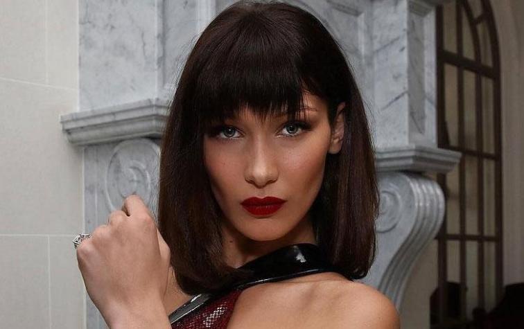 Bella Hadid sorprende en el aeropuerto sin una gota de maquillaje