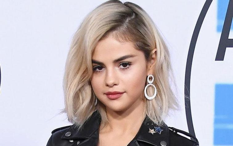 ¡Selena Gomez vuelve a ser morena!