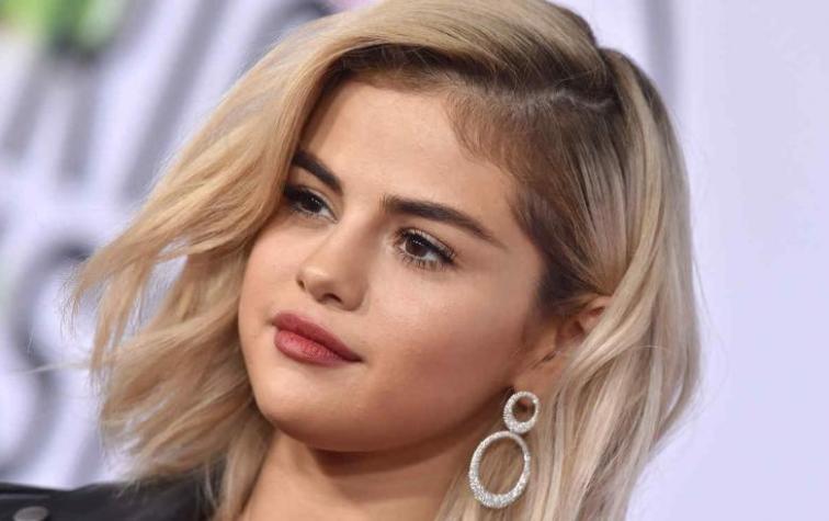 Selena Gomez muestra extraño comportamiento en redes sociales