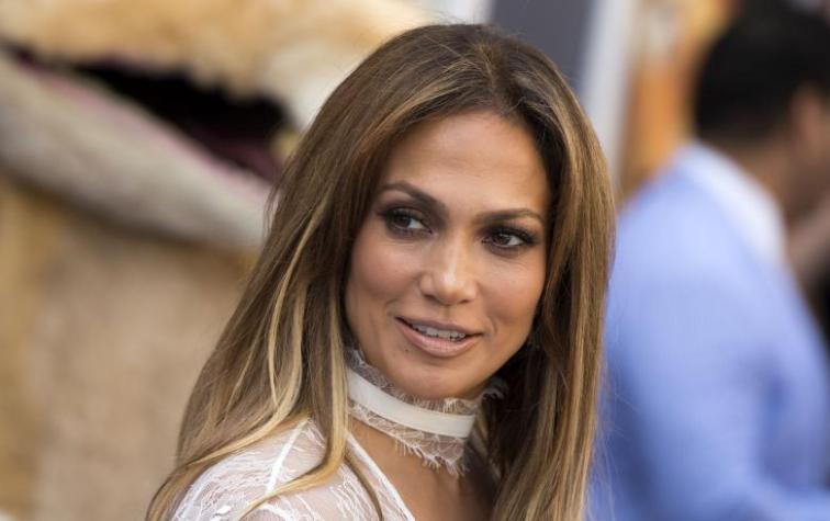 El lujoso regalo que recibió Jennifer Lopez y que causó la ira de sus seguidores en Instagram