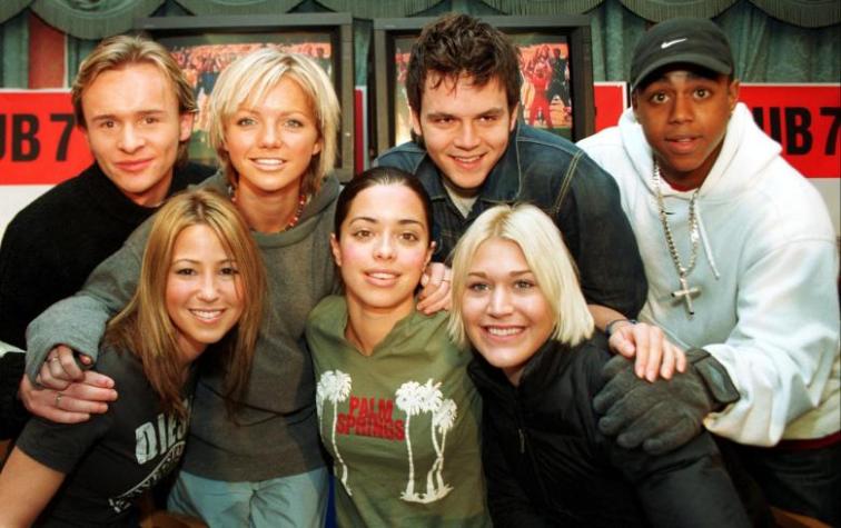 Ex S Club 7 vende estatuilla de premiación por internet