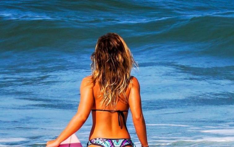 Estas son las 5 peores cosas que puedes hacer con tu pelo en verano
