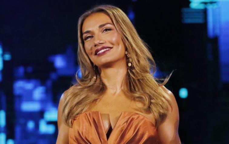 Carolina de Moras deslumbró con elegante vestido en la última noche de Viña 2018