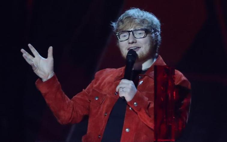 Ed Sheeran se habría casado en secreto con su novia