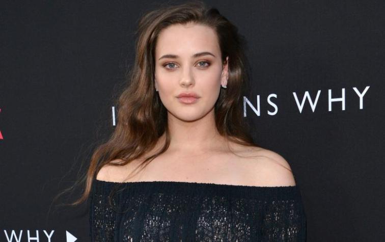 Katherine Langford se convirtió en rubia platinada