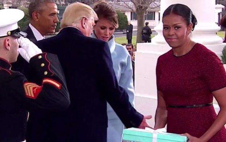 Michelle Obama reveló qué le regaló Melania Trump y la razón de su cara de incomodidad