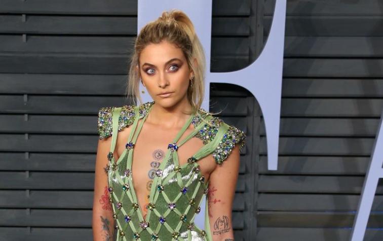 Paris Jackson le pide a sus fans que dejen de cambiarle el tono de piel