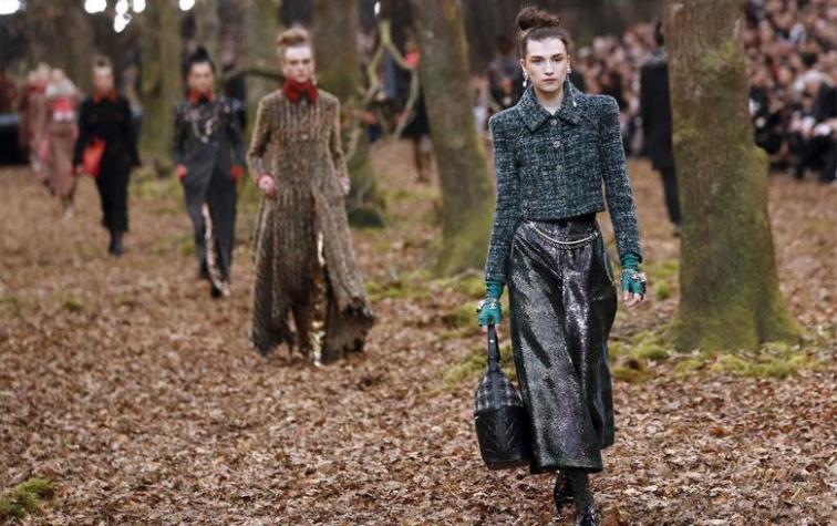 El otoño se tomó el desfile de Chanel en París