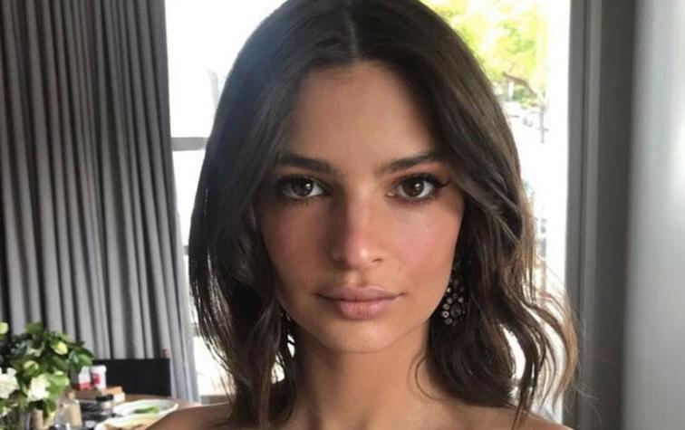 Pijama, buzo y animal print: el excéntrico look de Emily Ratajkowski 