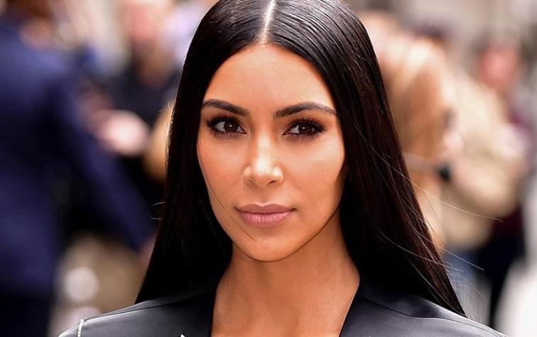 Kim Kardashian invita a las mujeres con curvas a unirse a la moda oversize