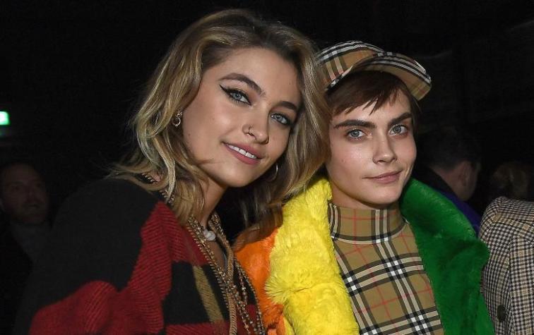 Paris Jackson y Cara Delevingne son captadas besándose