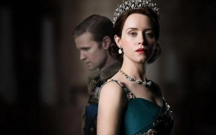 Netflix le paga menos a la reina que a su consorte en "The Crown"