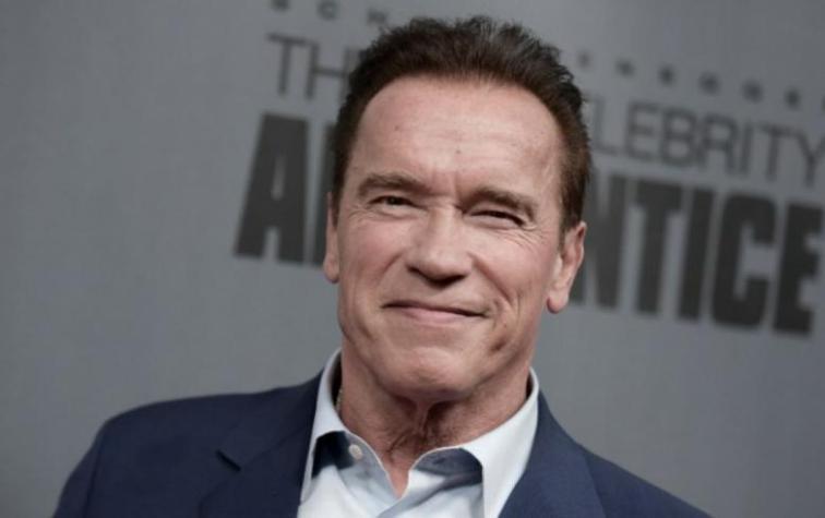 La foto de un ‘insignificante’ Arnold Schwarzenegger que se viraliza por Facebook