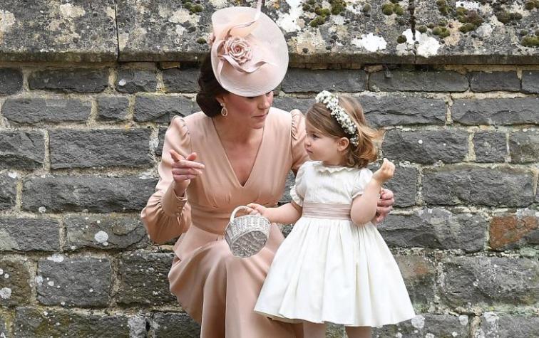 Fotos de Diana cuando niña muestran el parecido que tiene con la Princesa Charlotte