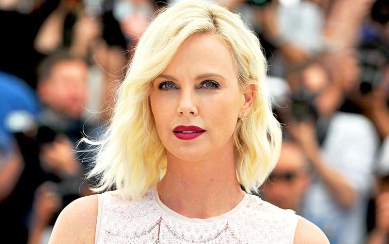 Charlize Theron contó cómo subió 25 kilos para su última película