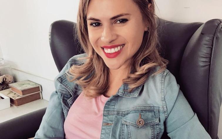 Eliana Albasetti se luce en semidesnudo futurista 