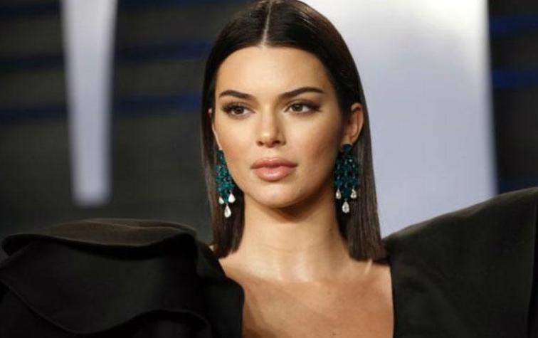 Kendall Jenner muestra cómo lucen los jeans rectos