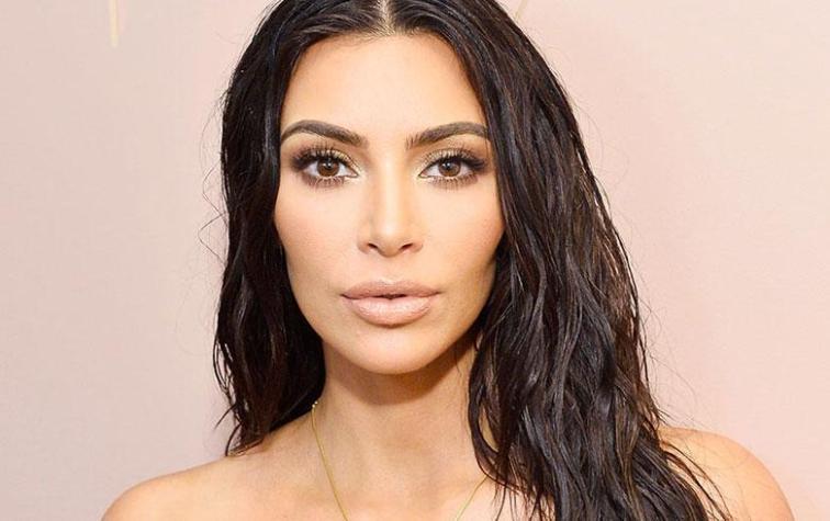 El cambio de Kim Kardashian al dejarse ver sin sus ojos maquillados