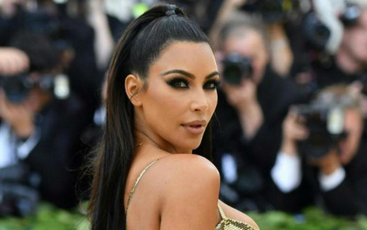 Kim Kardashian se convierte en “la diosa del oro” en la MET gala 2018  